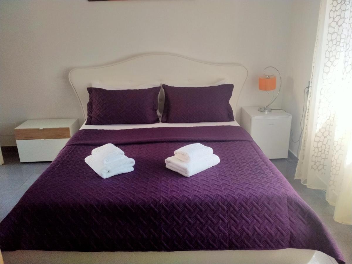 Orange Villa Hotel Tirana Camera foto